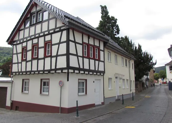 Langenhecke 16 公寓 *